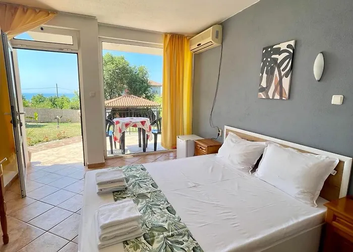 Serenity Hill Къща за гости 3*