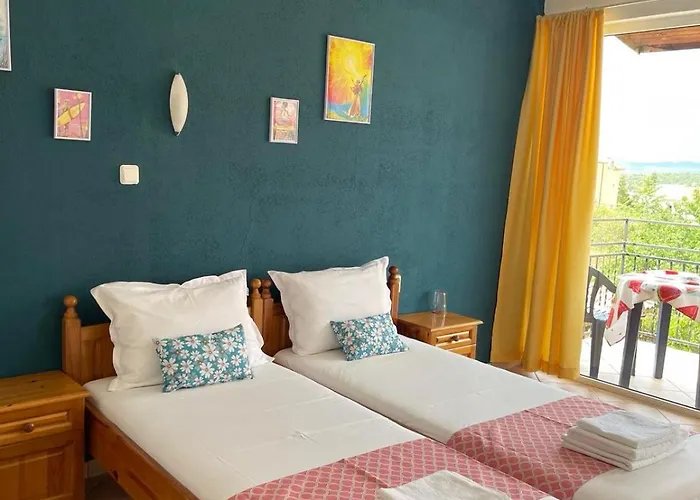 Къща за гости Serenity Hill Свети Влас